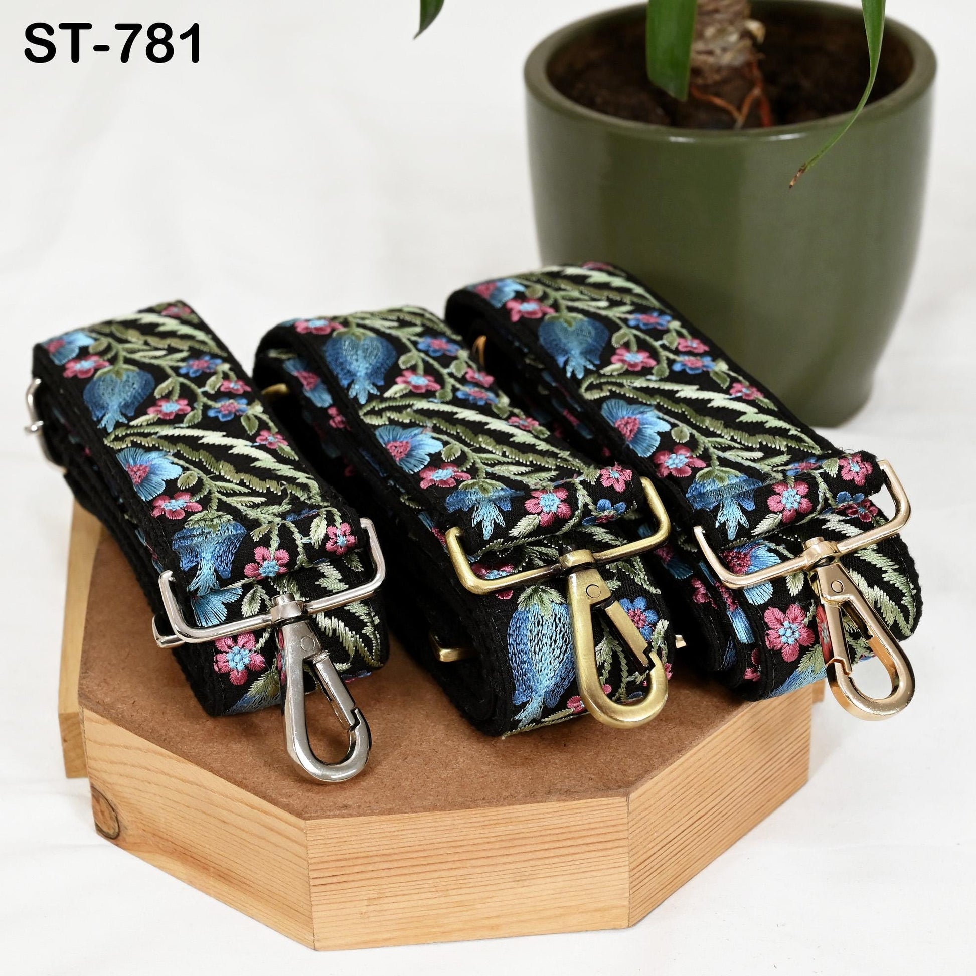 Replacement Handbag Boho Bag Strap Embroidered Camera Strap Crossbody Strap for Purses Embroidery Adjustable Guitar Strap Gift for Daughter