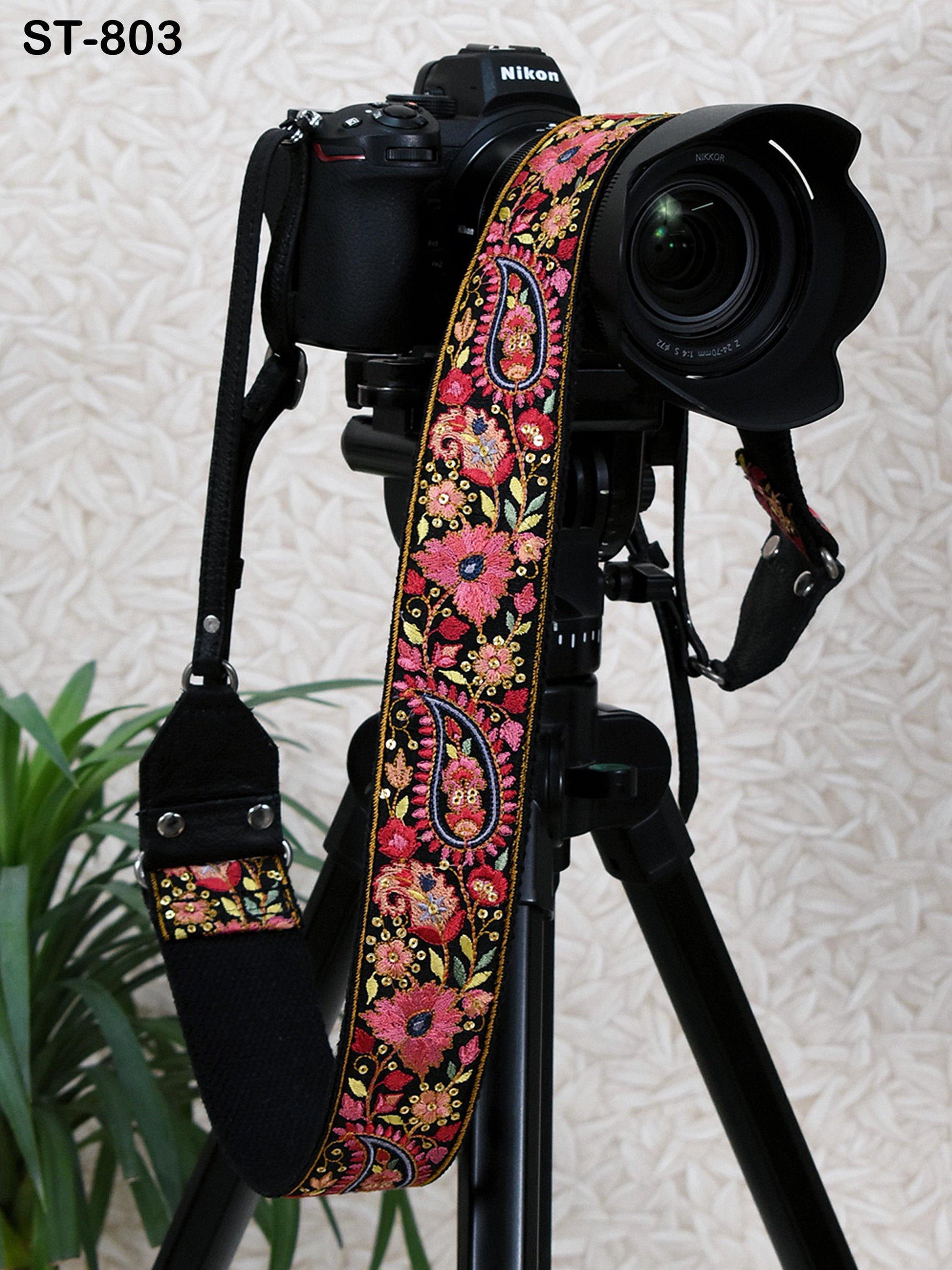 Sling Camera Strap Photographer Leather Strap Embroidery DSLR Camera Accessories Camera Holder Neck Shoulder Strap Christmas Gifts Boyfriend