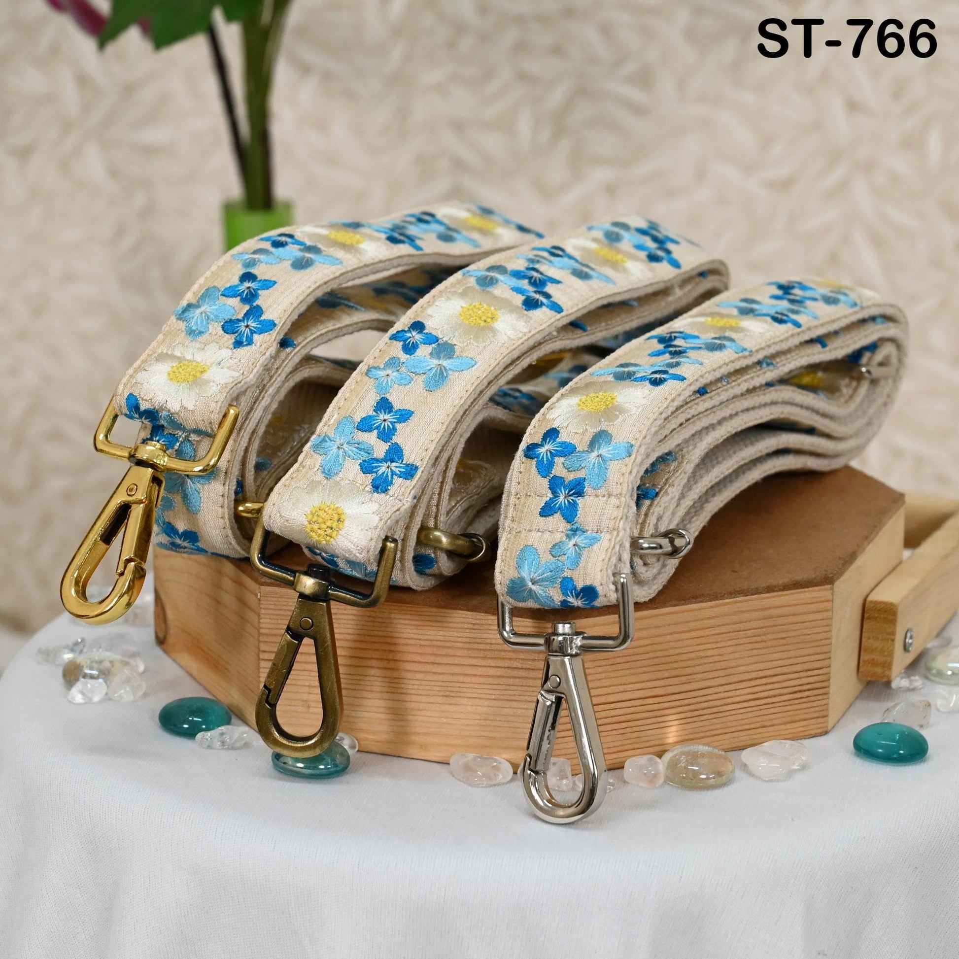 Messenger Bag Crossbody Straps Replacement Shoulder Tote Bags Strap for Purses Embroidered Boho Guitar Strap Handbag Strap Gift for Mother