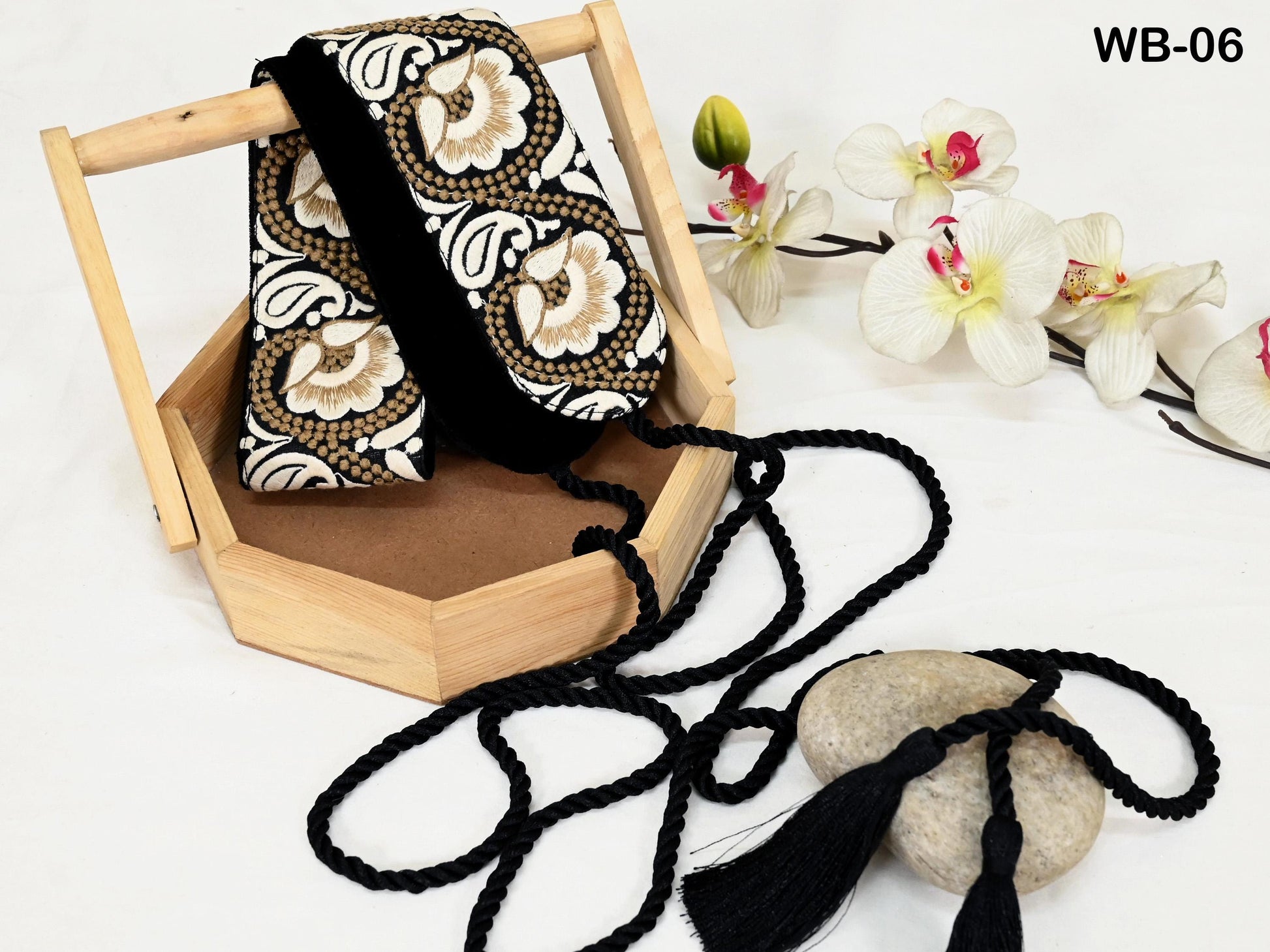 Reversible Embroidered Obi Belt Wrap Women Sash Belt Adjustable Bohemian Ethnic Customized Summer Wedding Dress Gift Sister Black Ivory
