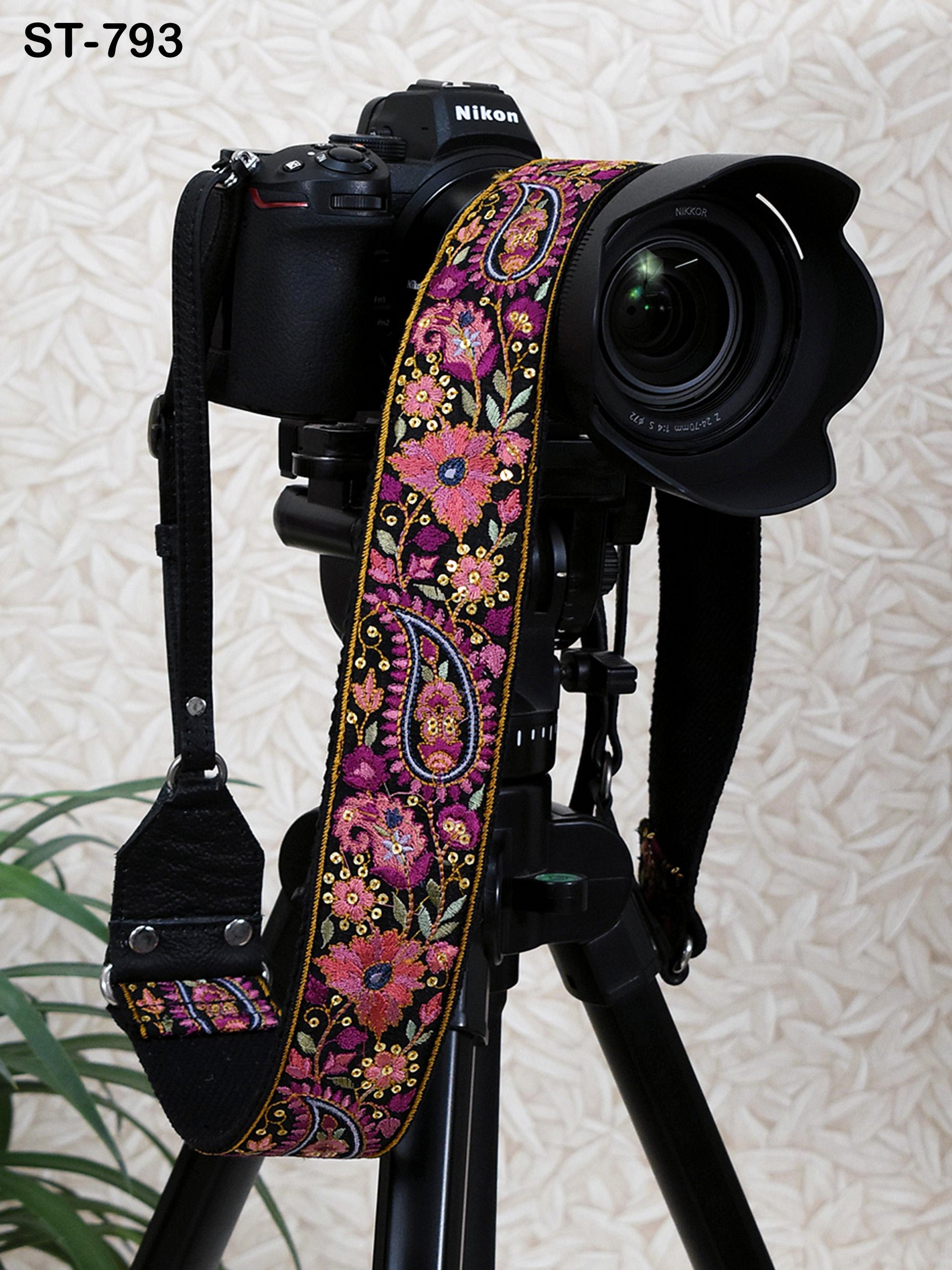 Sling Camera Strap Photographer Leather Strap Embroidery DSLR Camera Accessories Camera Holder Neck Shoulder Strap Christmas Gifts Boyfriend