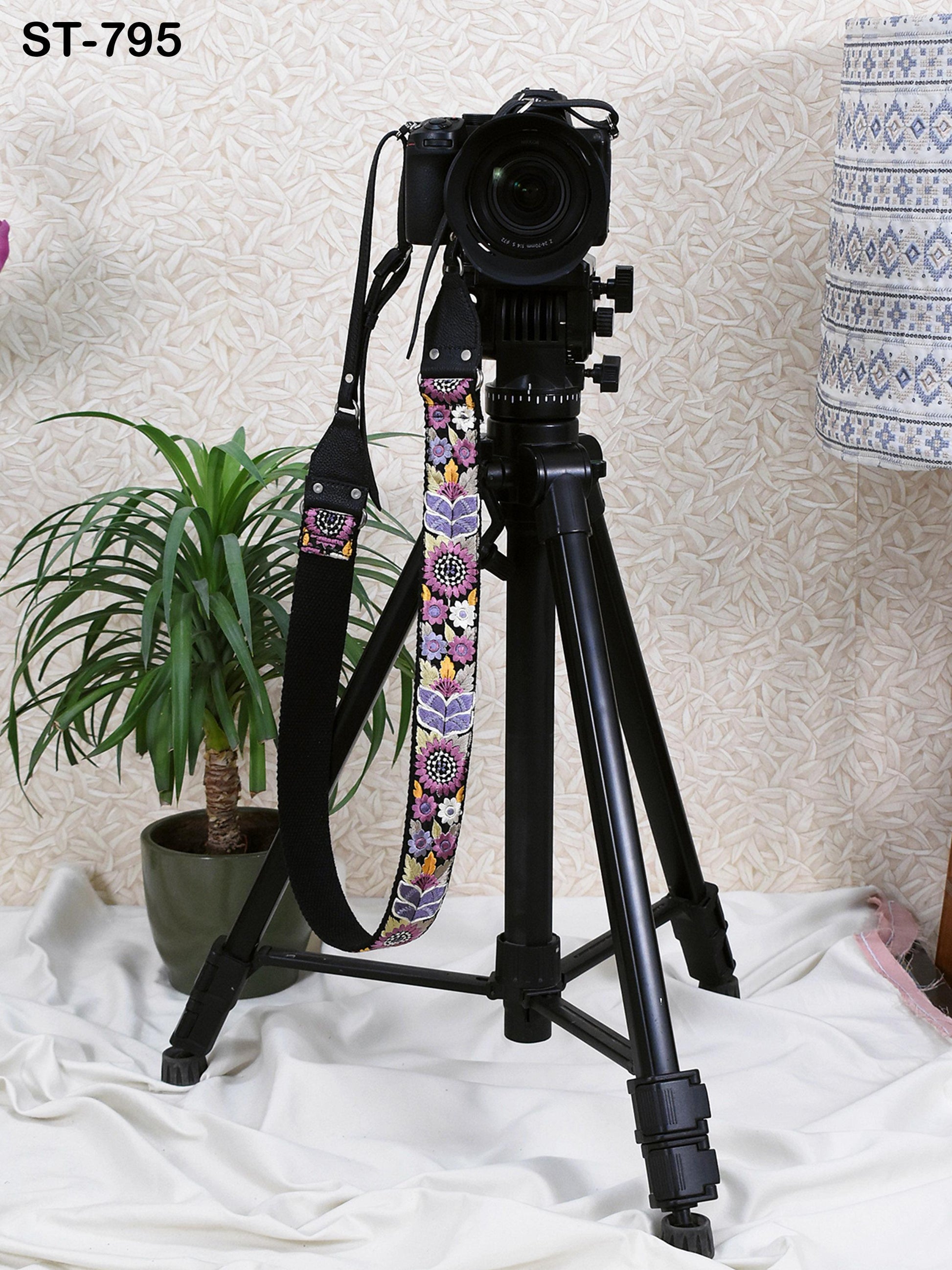 Black Leather Camera Strap Gift for Daughter Photographers Adjustable Embroidery Replacement Shoulder or Neck Strap DSLR Camera Accessories