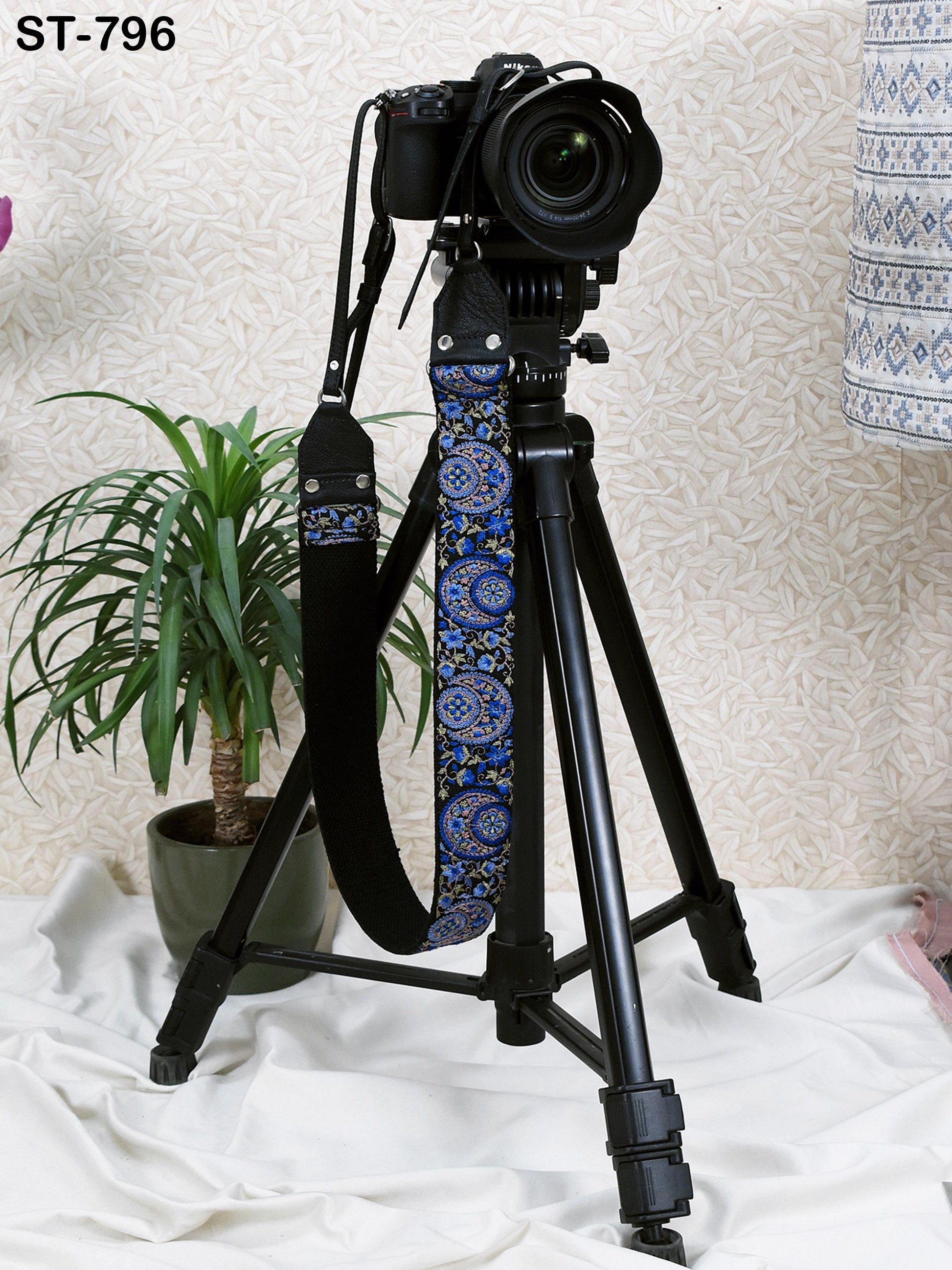 Camera Strap Photographer Sling Leather Strap Embroidery DSLR Camera Accessories Camera Holder Neck Shoulder Strap Christmas Gifts Boyfriend