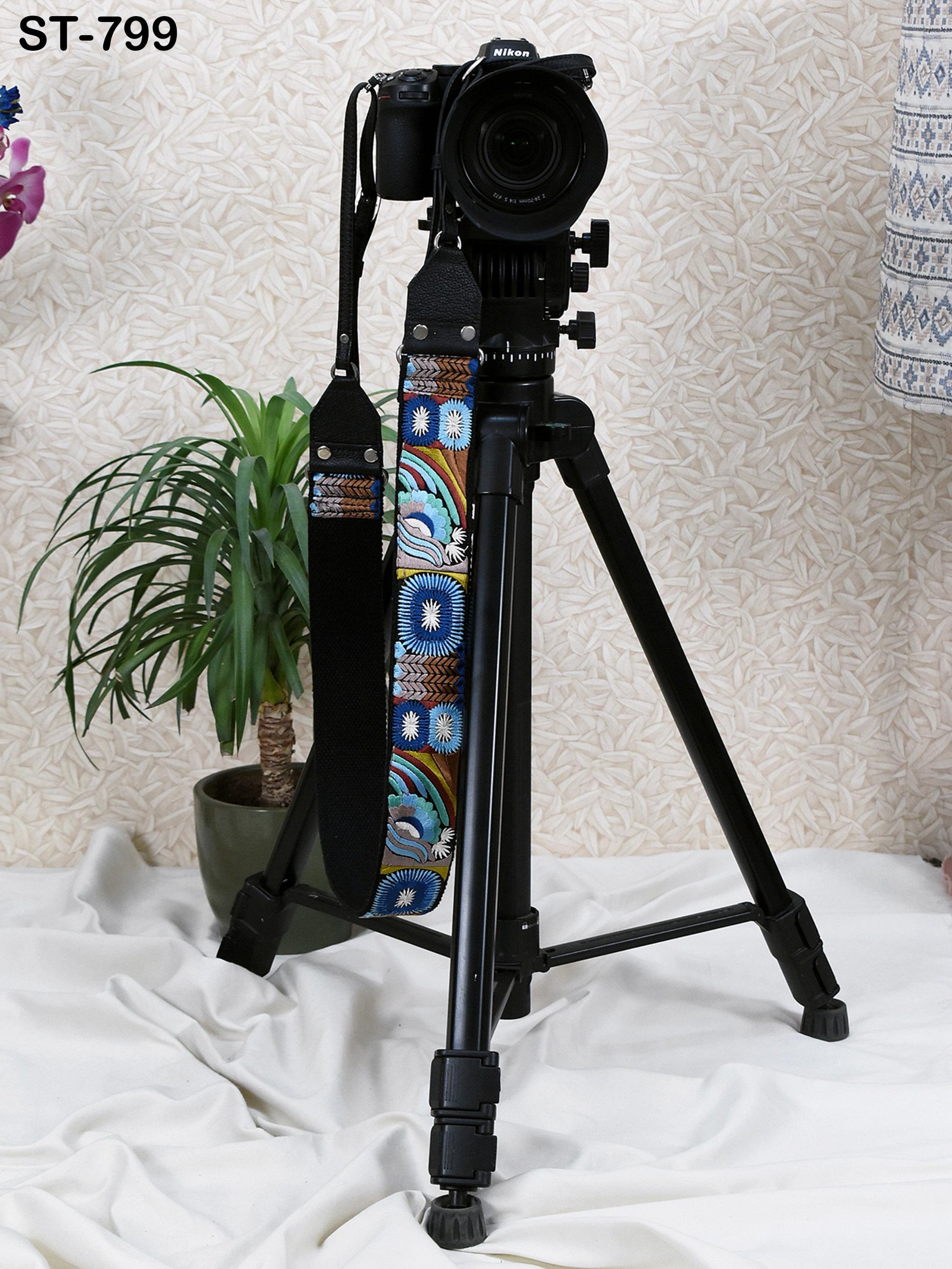 Leather Camera Strap Photographer Gift Adjustable Camera Neck Strap Embroidery Sling DSLR Camera Accessories Black Gift Boyfriend, Mother