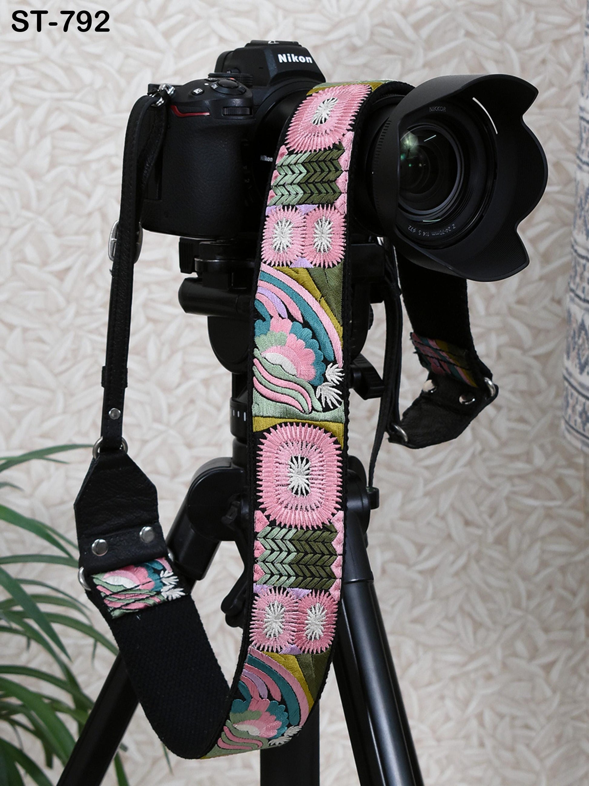 Black Leather Camera Strap Photographer Gift Adjustable Camera Neck Strap Embroidery Sling DSLR Camera Accessories Gift Boyfriend, Mother