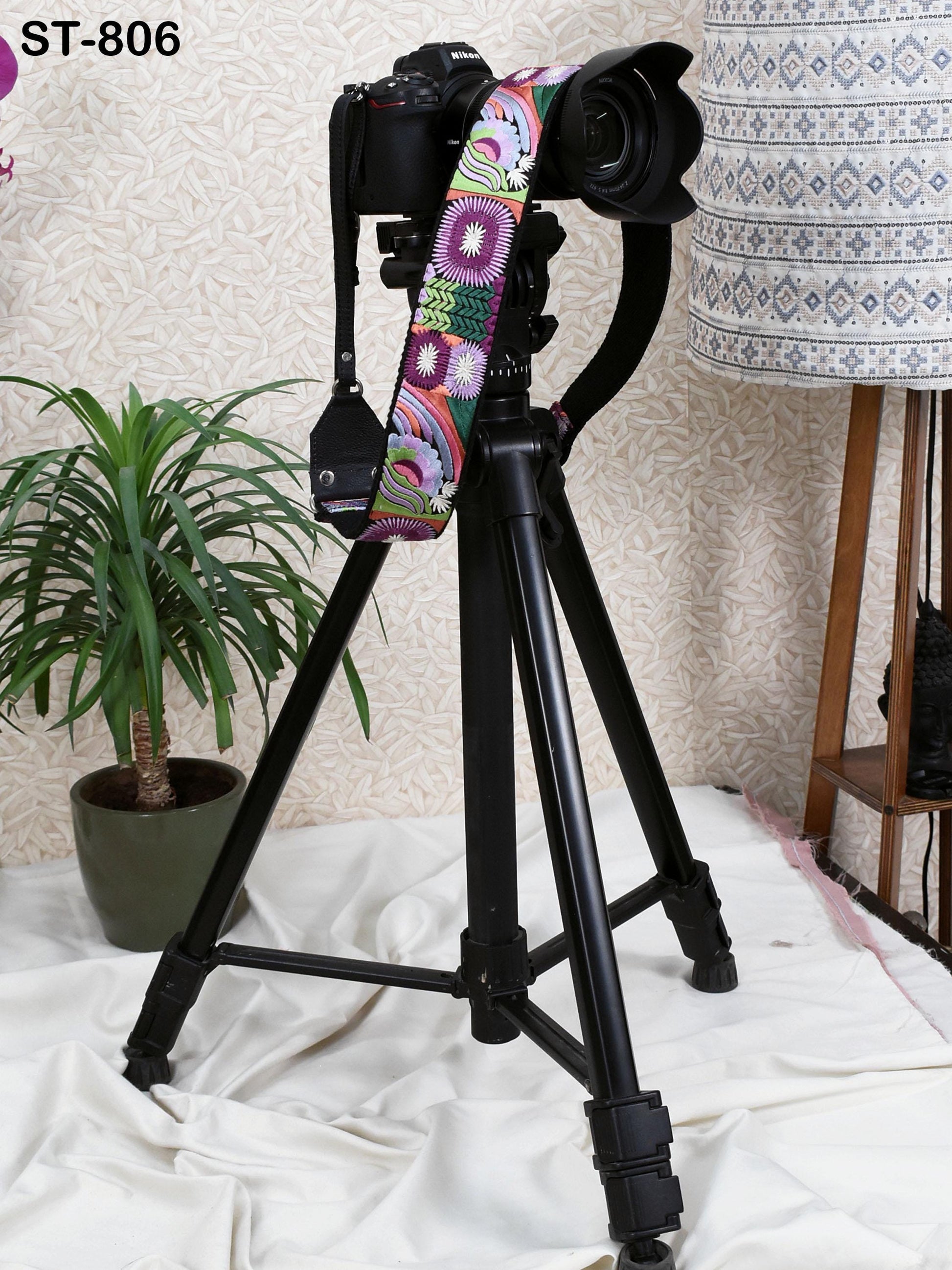 Leather Camera Strap Photographer Gift Adjustable Camera Neck Strap Embroidery Sling DSLR Camera Accessories Black Gift Boyfriend, Mother