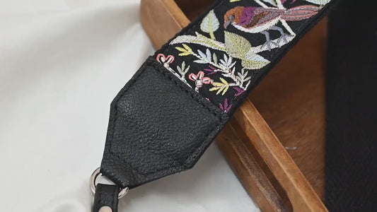 Sling Camera Strap Photographer Leather Strap Embroidery DSLR Camera Accessories Camera Holder Neck Shoulder Strap Christmas Gift for Friend