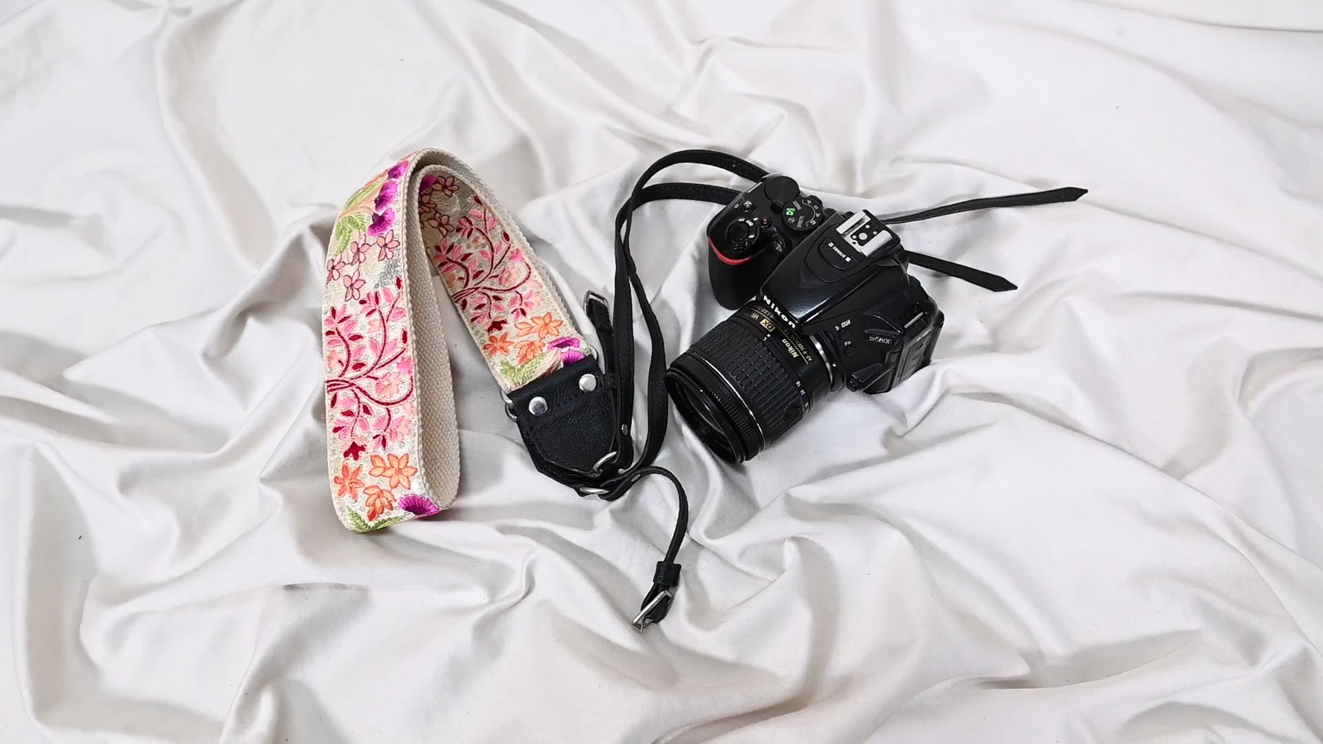 Leather Camera Strap Photographer Gift Adjustable Camera Neck Strap Embroidery Sling DSLR Camera Accessories Black Gift Boyfriend, Sister