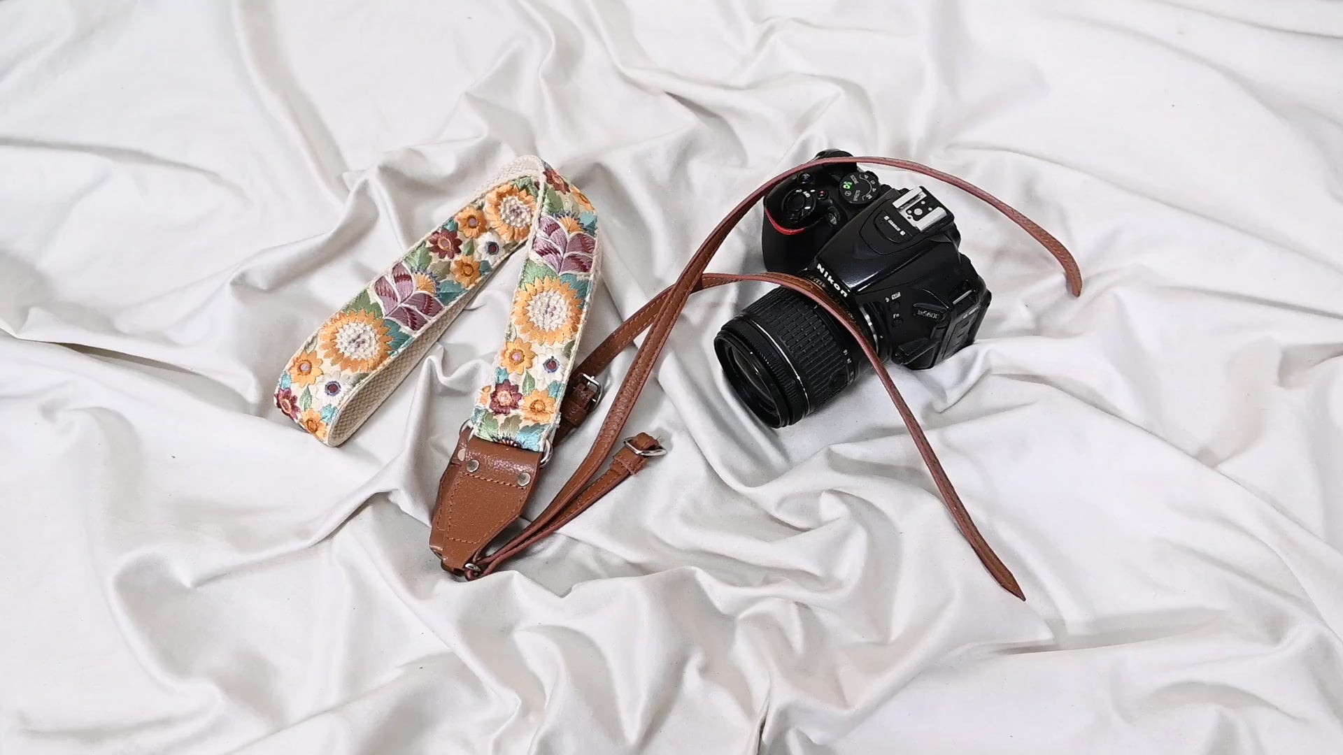Sling Camera Strap Photographer Leather Strap Brown Embroidery DSLR Camera Accessories Camera Holder Neck Shoulder Strap Gift Girlfriend