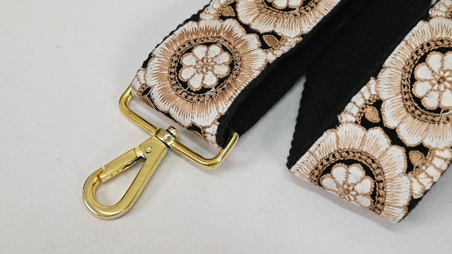 Crossbody Strap for Purses Adjustable Handbag Boho Bag Strap Embroidered Detachable Camera Strap Embroidery Replacement Guitar Strap Gift