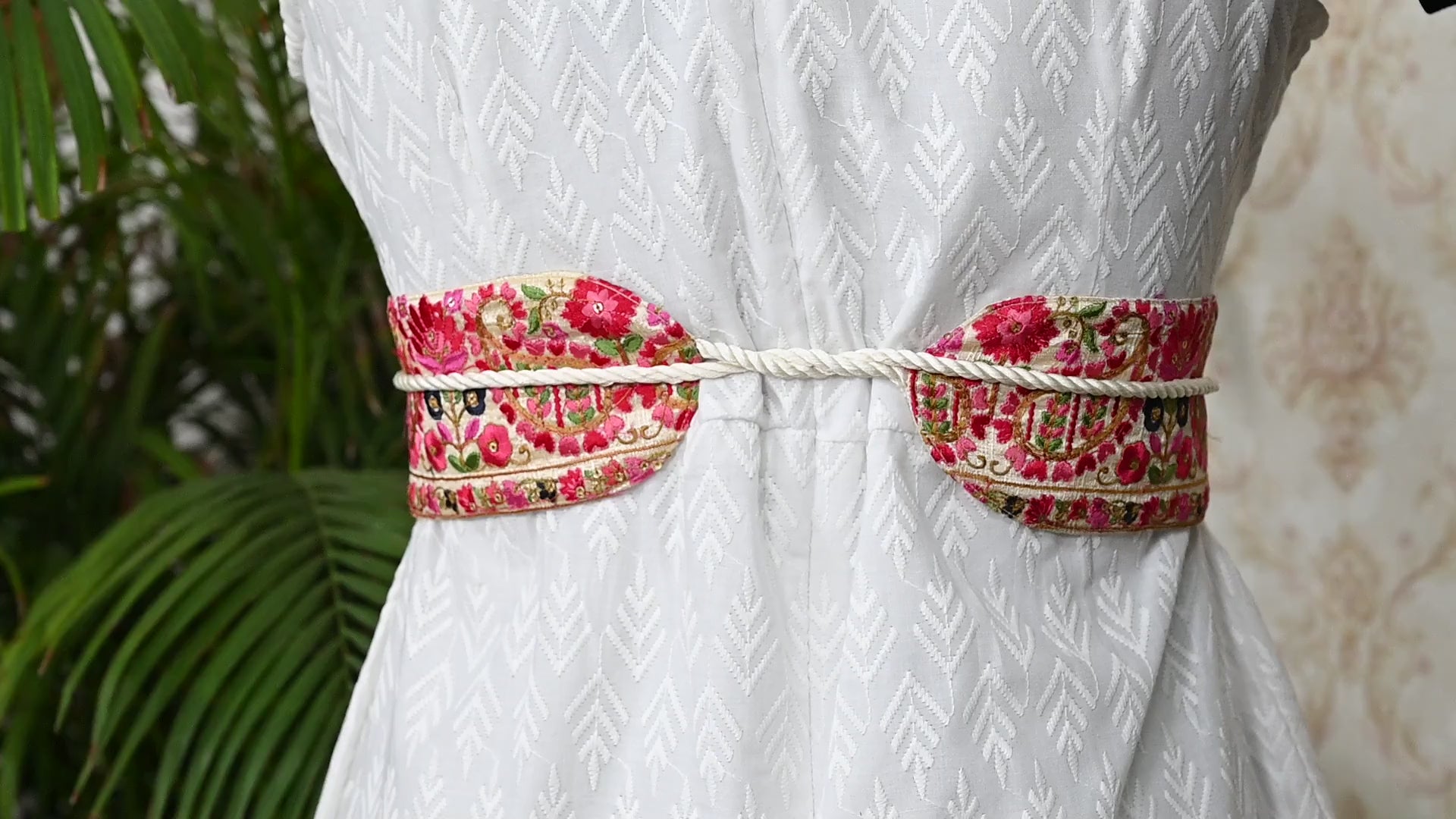 Reversible Embroidered Paisley Obi Belt – Bohemian Sash for Dresses